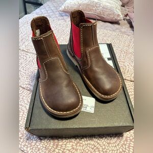 Brown Leather Chelsea Ankle Boots with Pink Elastic Panels